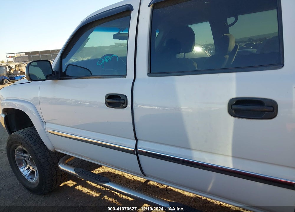 2002 GMC SIERRA 1500HD SLE VIN: 1GTGK13U22F212525