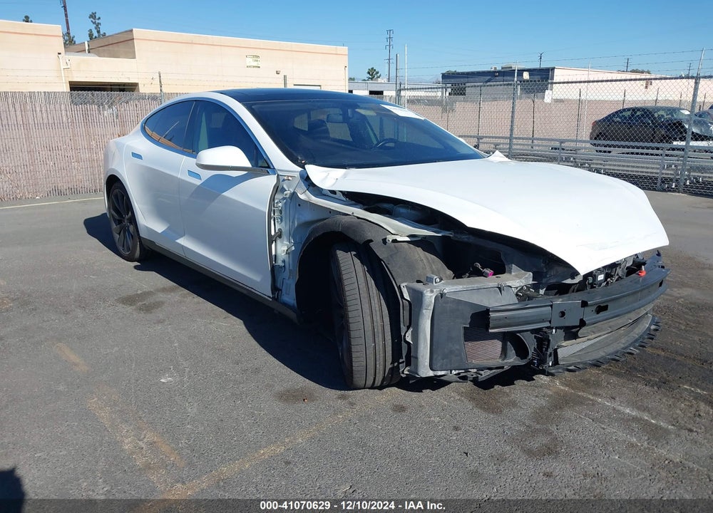 2014 TESLA MODEL S P85 VIN: 5YJSA1H19EFP31852