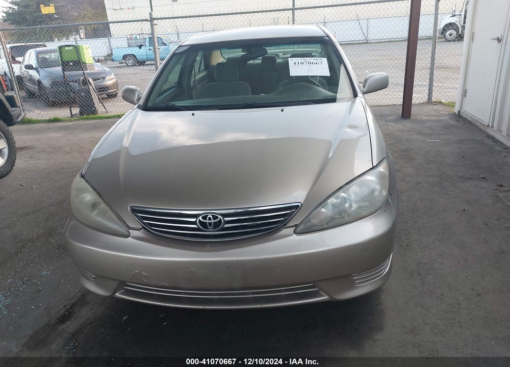 2005 TOYOTA CAMRY LE VIN: 4T1BE32K05U051892