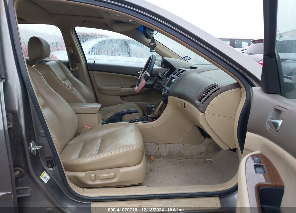 2006 HONDA ACCORD 3.0 EX VIN: 1HGCM66886A055334