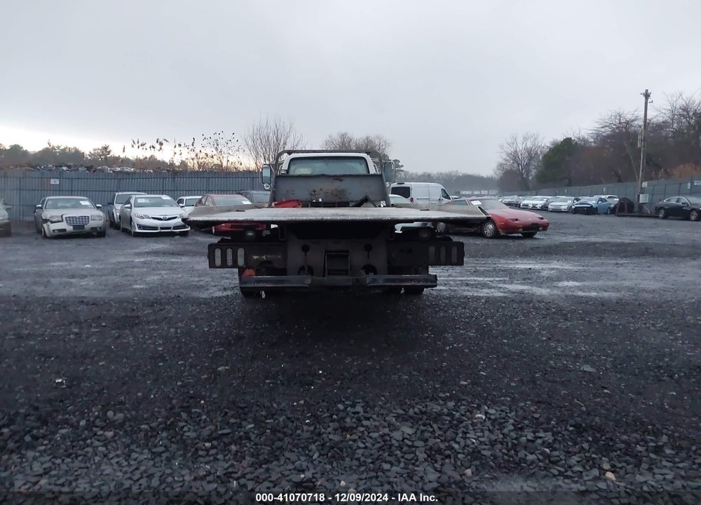 1998 FORD F800 VIN: 1FDNF80C2WVA20710