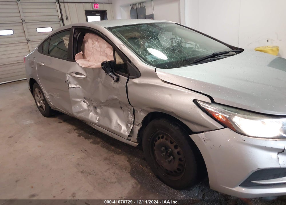 2018 CHEVROLET CRUZE LS AUTO VIN: 1G1BC5SM9J7148985