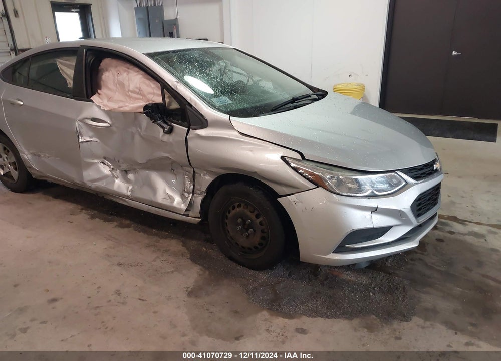 2018 CHEVROLET CRUZE LS AUTO VIN: 1G1BC5SM9J7148985