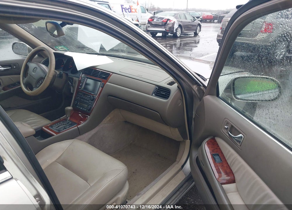 2002 ACURA RL 3.5 VIN: JH4KA96642C008186