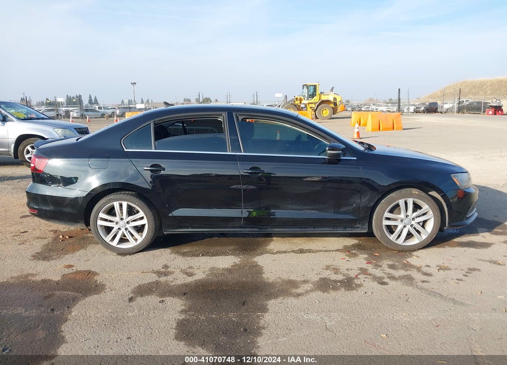 2017 VOLKSWAGEN JETTA 1.8T SEL/1.8T SEL PREMIUM VIN: 3VWL17AJ1HM401315