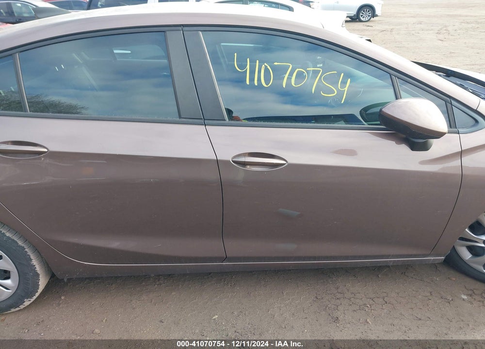 2019 CHEVROLET CRUZE VIN: 1G1BC5SM0K7126794