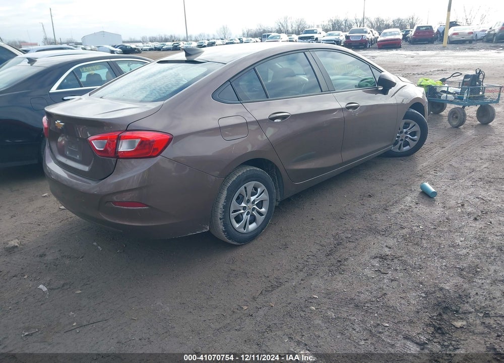 2019 CHEVROLET CRUZE VIN: 1G1BC5SM0K7126794