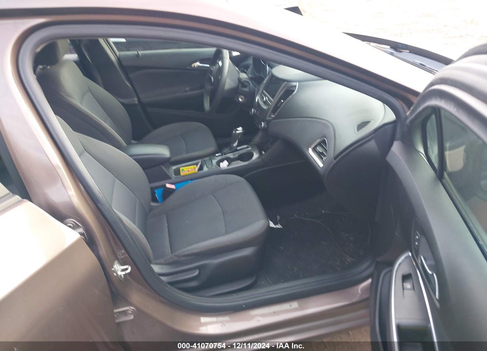 2019 CHEVROLET CRUZE VIN: 1G1BC5SM0K7126794