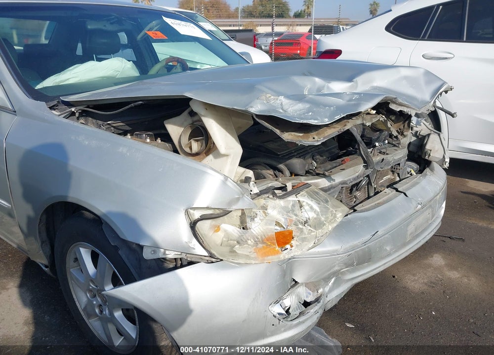 2002 TOYOTA AVALON XLS VIN: 4T1BF28B02U223140