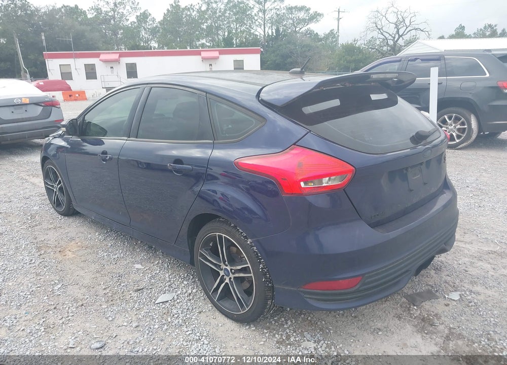 2017 FORD FOCUS ST VIN: 1FADP3L99HL301827