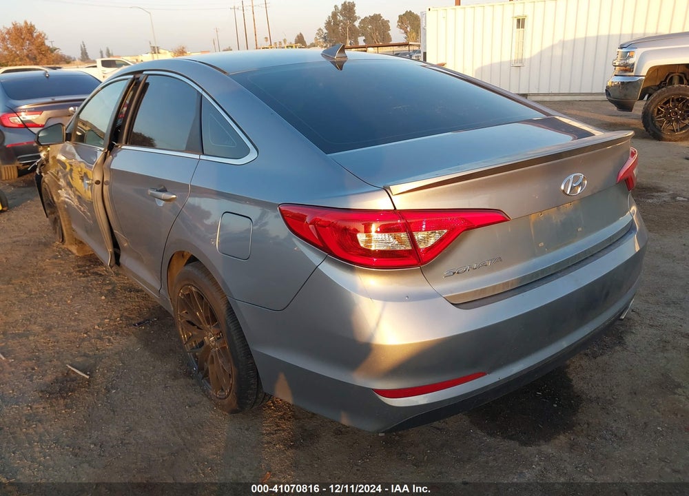 2015 HYUNDAI SONATA SE VIN: 5NPE24AF4FH168360