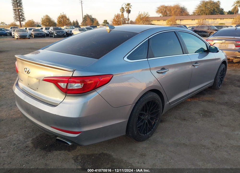 2015 HYUNDAI SONATA SE VIN: 5NPE24AF4FH168360
