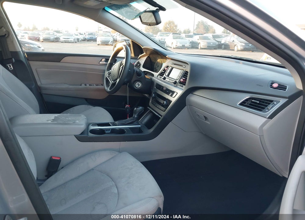 2015 HYUNDAI SONATA SE VIN: 5NPE24AF4FH168360