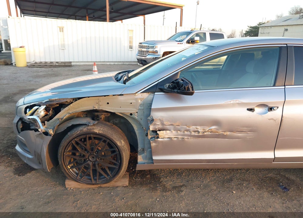 2015 HYUNDAI SONATA SE VIN: 5NPE24AF4FH168360
