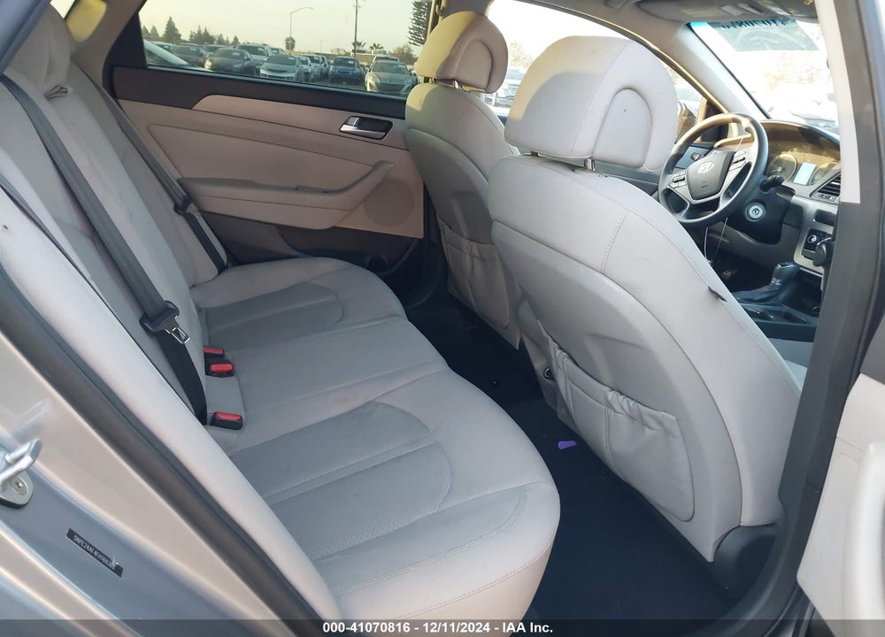 2015 HYUNDAI SONATA SE VIN: 5NPE24AF4FH168360