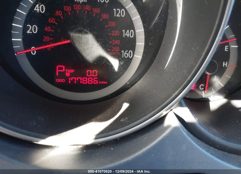 2010 KIA OPTIMA LX VIN: KNAGG4A81A5409793