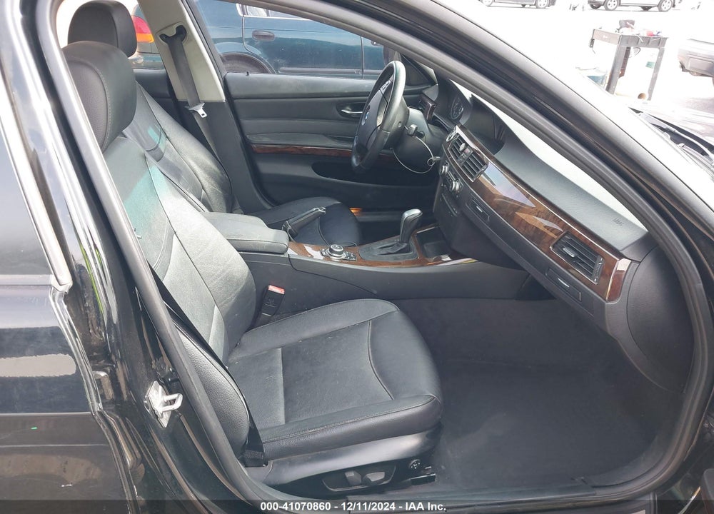 2011 BMW 328I VIN: WBAPH5C58BF093553
