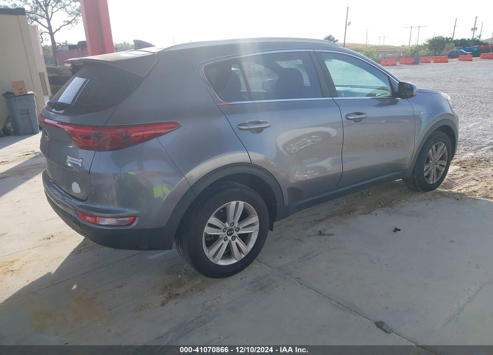 2017 KIA SPORTAGE LX VIN: KNDPMCAC9H7183320