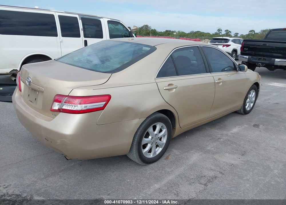 2011 TOYOTA CAMRY LE VIN: 4T1BF3EK0BU641692