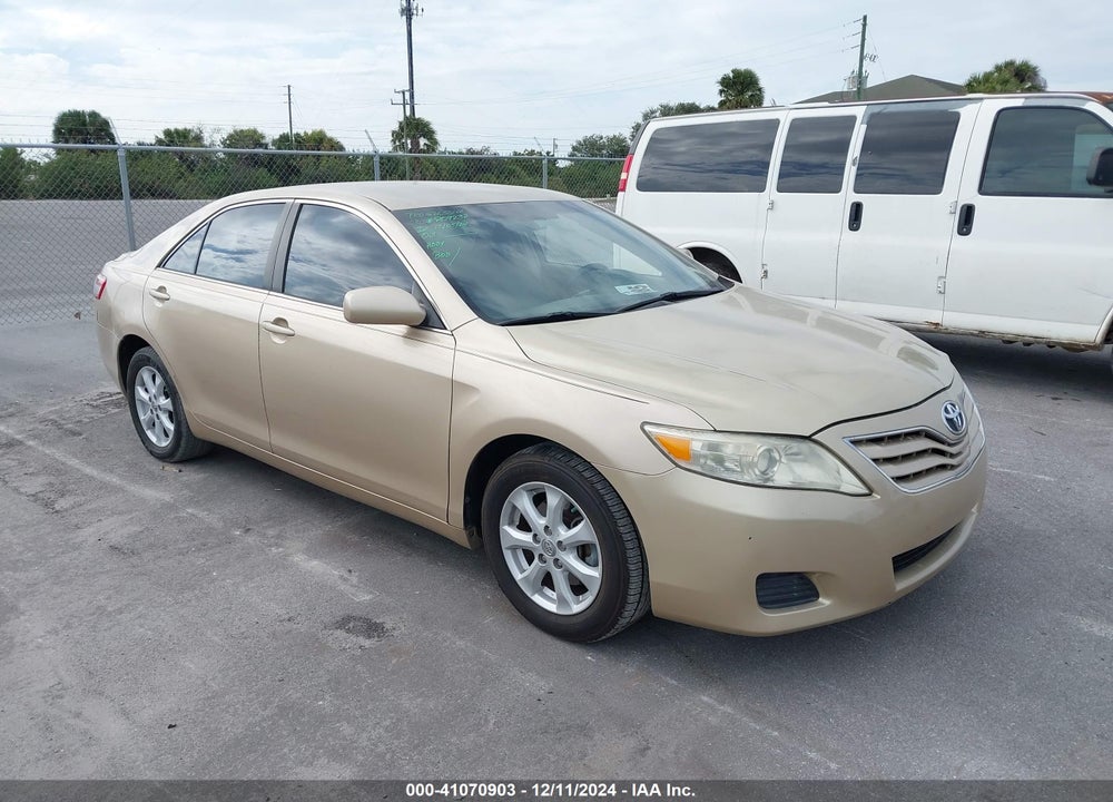2011 TOYOTA CAMRY LE VIN: 4T1BF3EK0BU641692