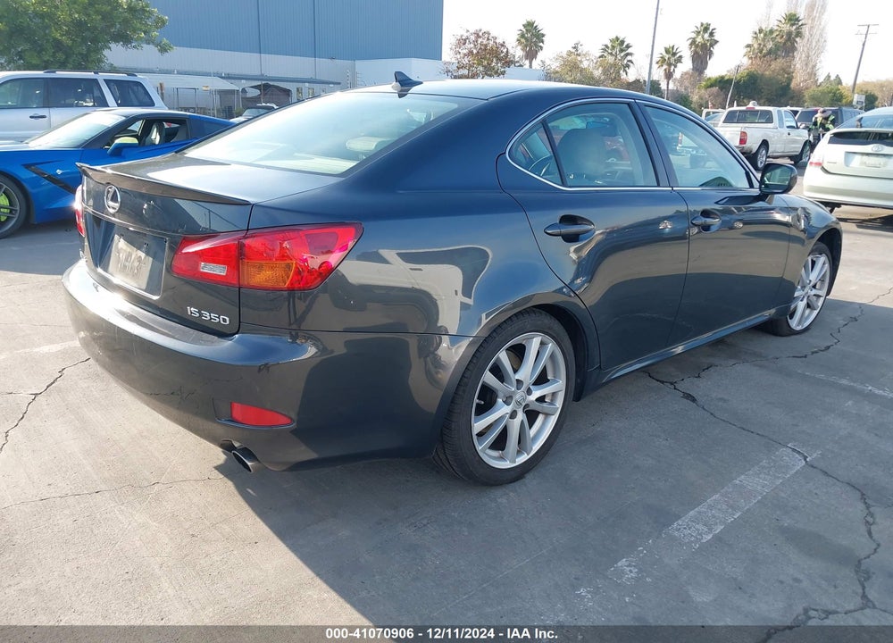2007 LEXUS IS 350 VIN: JTHBE262X72008344