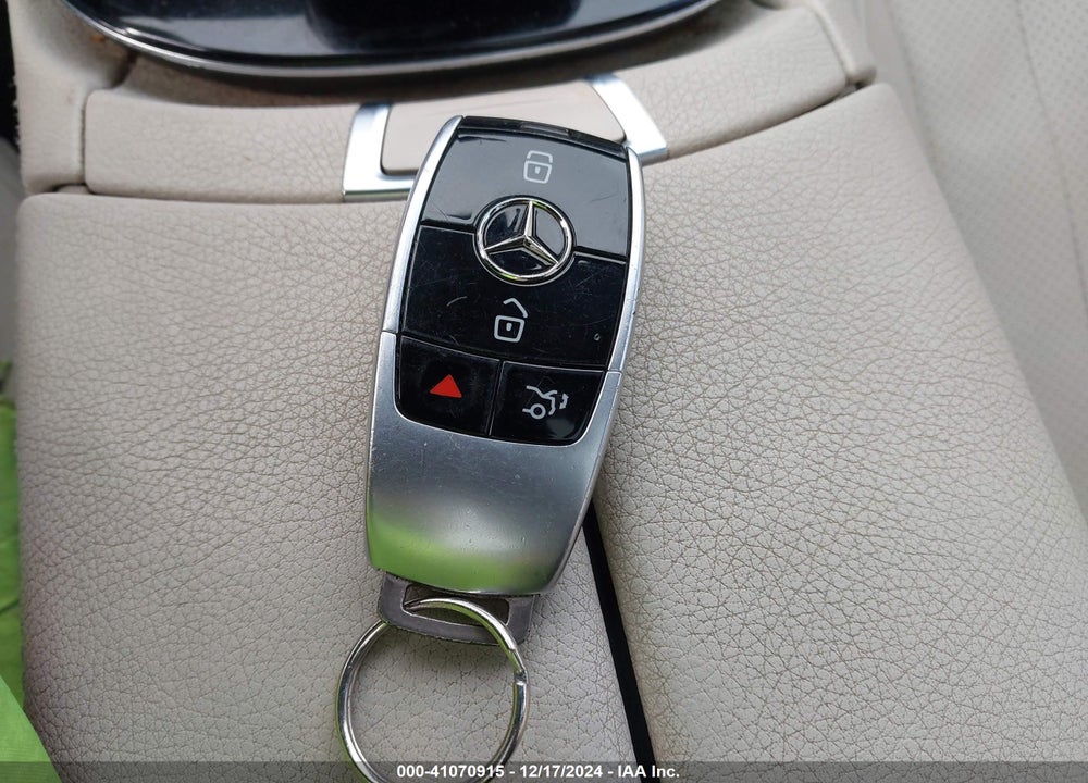2017 MERCEDES-BENZ E 300 4MATIC VIN: WDDZF4KB0HA195685