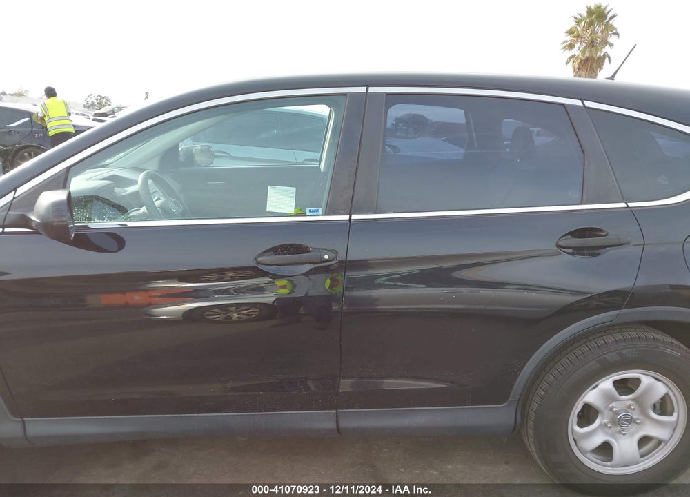 2015 HONDA CR-V LX VIN: 3CZRM3H31FG709336