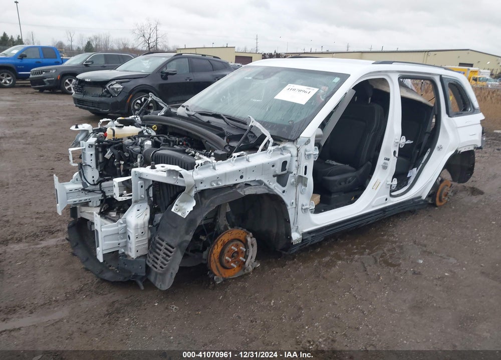 2023 JEEP GRAND CHEROKEE LAREDO 4X4 VIN: 1C4RJHAG6PC535633