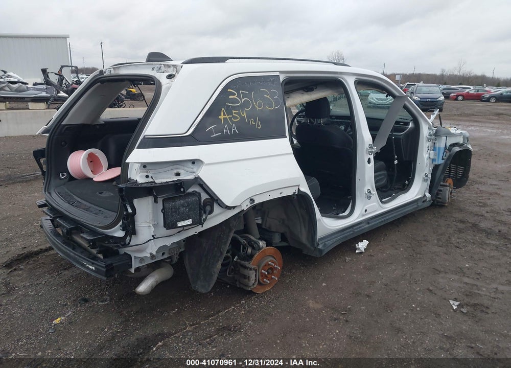 2023 JEEP GRAND CHEROKEE LAREDO 4X4 VIN: 1C4RJHAG6PC535633