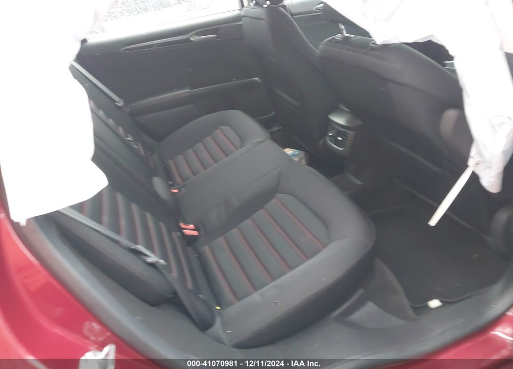 2015 FORD FUSION SE VIN: 3FA6P0H73FR202482