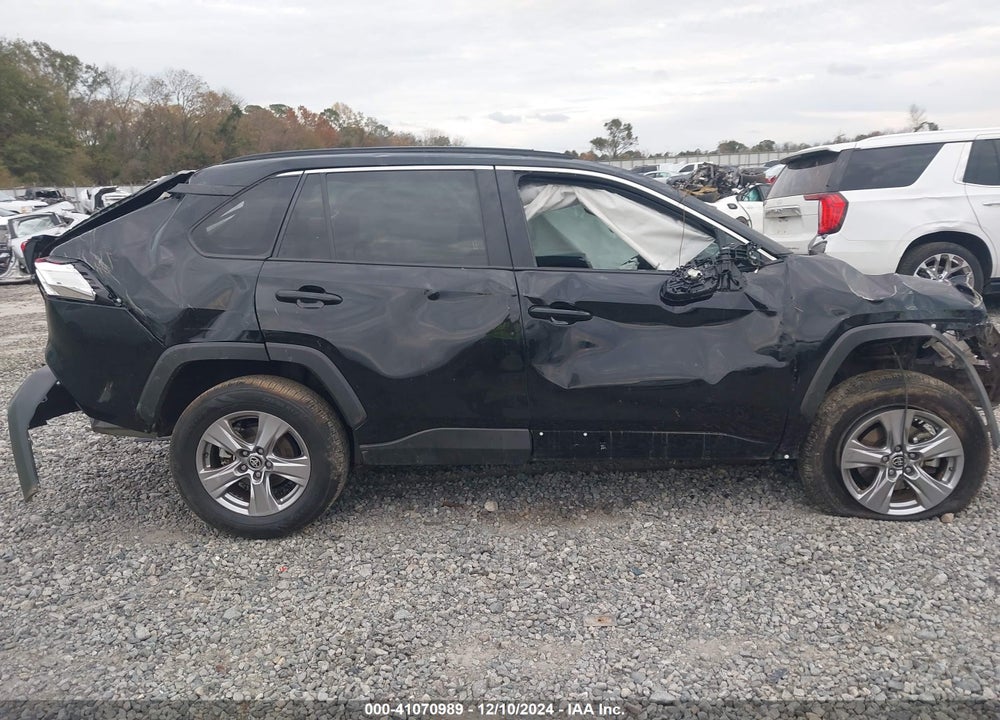 2022 TOYOTA RAV4 XLE VIN: 2T3W1RFV9NW198840