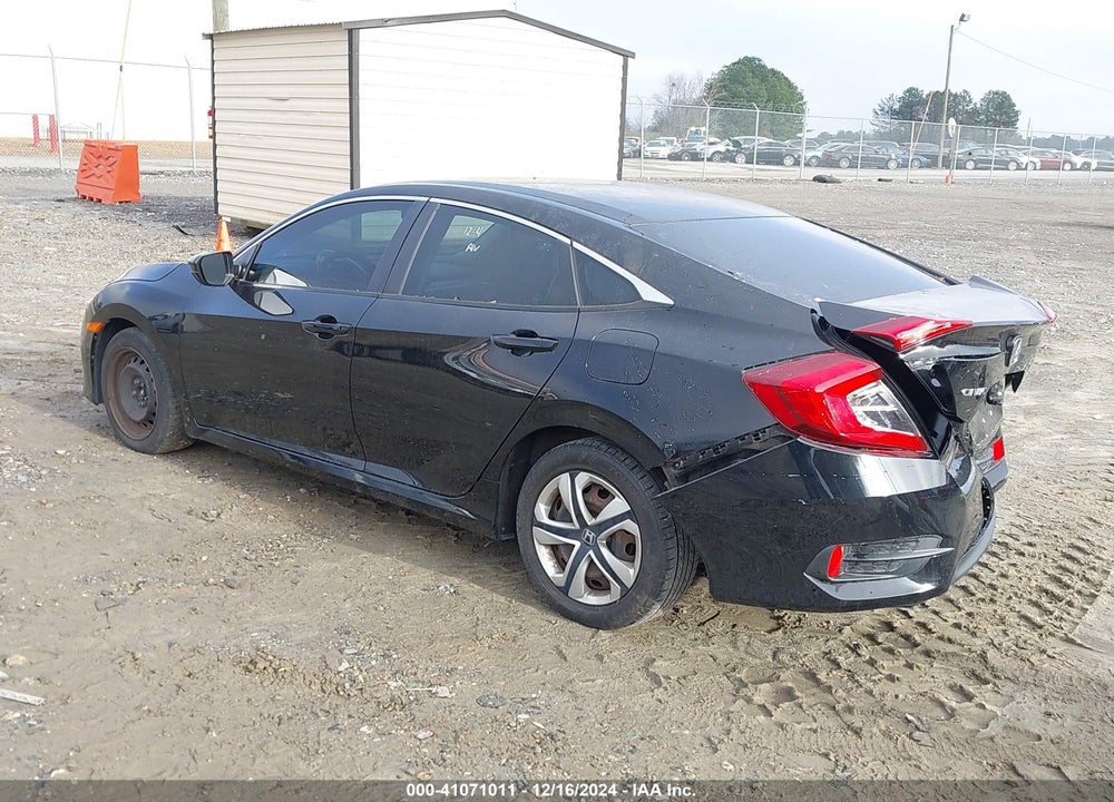 2018 HONDA CIVIC LX VIN: 2HGFC2F57JH575520