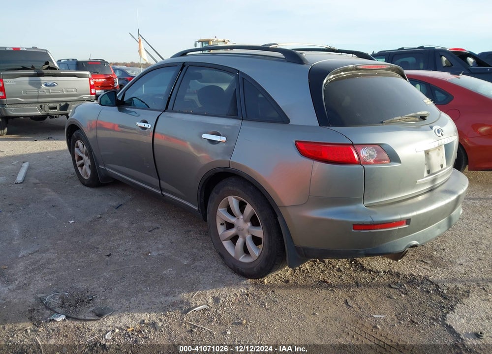 2005 INFINITI FX35 VIN: JNRAS08U15X110365