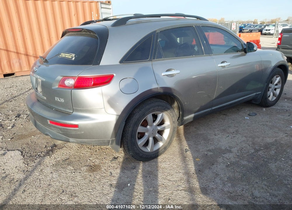 2005 INFINITI FX35 VIN: JNRAS08U15X110365