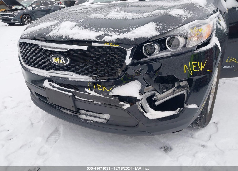 2016 KIA SORENTO 2.4L LX VIN: 5XYPGDA31GG034530
