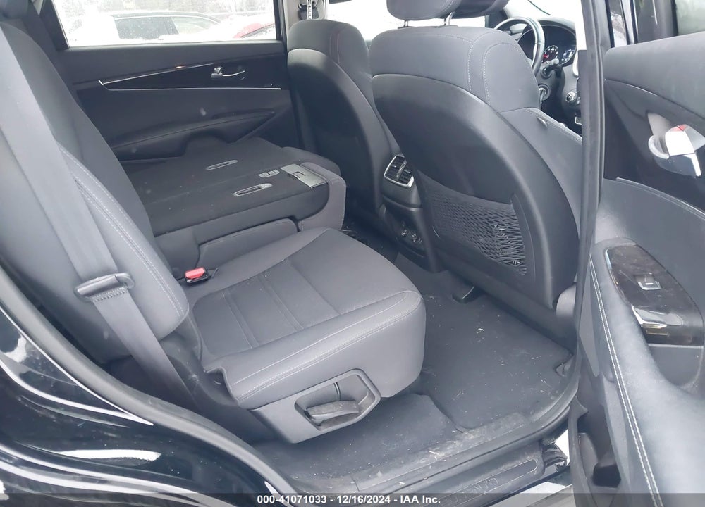 2016 KIA SORENTO 2.4L LX VIN: 5XYPGDA31GG034530