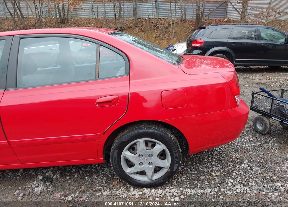 2004 HYUNDAI ELANTRA GLS/GT VIN: KMHDN46D24U818733