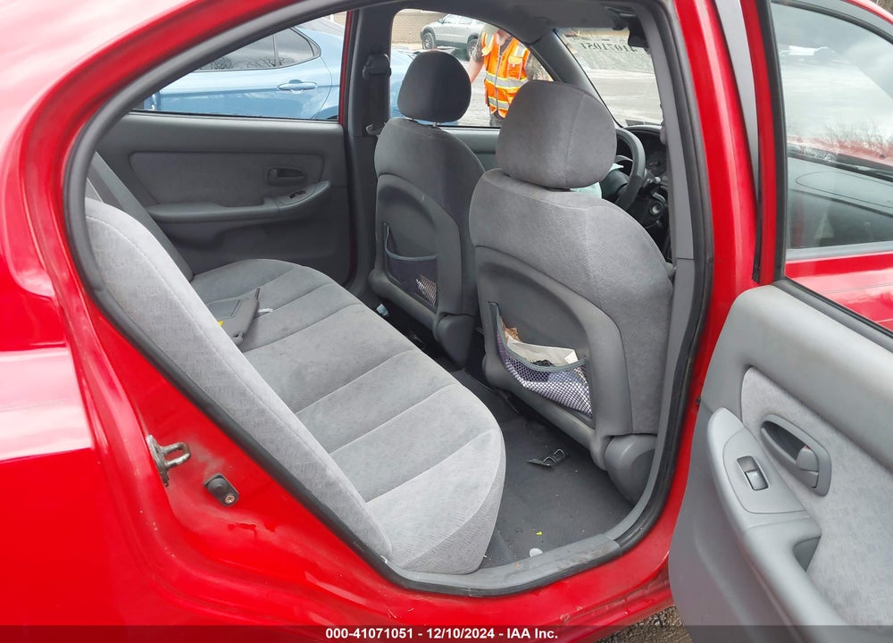 2004 HYUNDAI ELANTRA GLS/GT VIN: KMHDN46D24U818733
