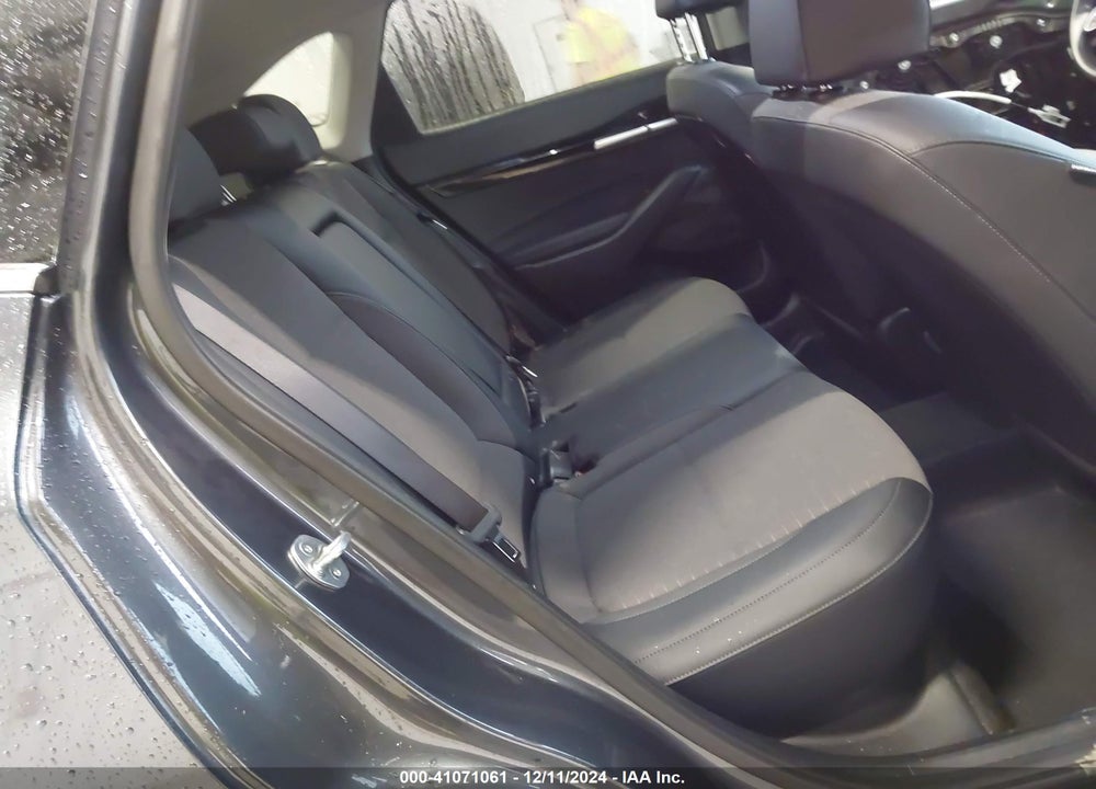 2023 KIA SELTOS VIN: KNDEUCAA3P7437494
