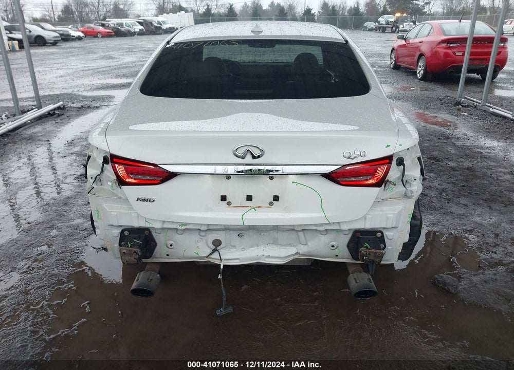 2018 INFINITI Q50 3.0T LUXE VIN: JN1EV7AR8JM431888