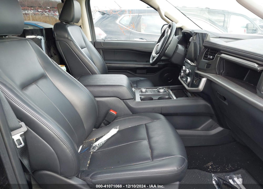 2024 FORD EXPEDITION XLT VIN: 1FMJU1J87REA42227