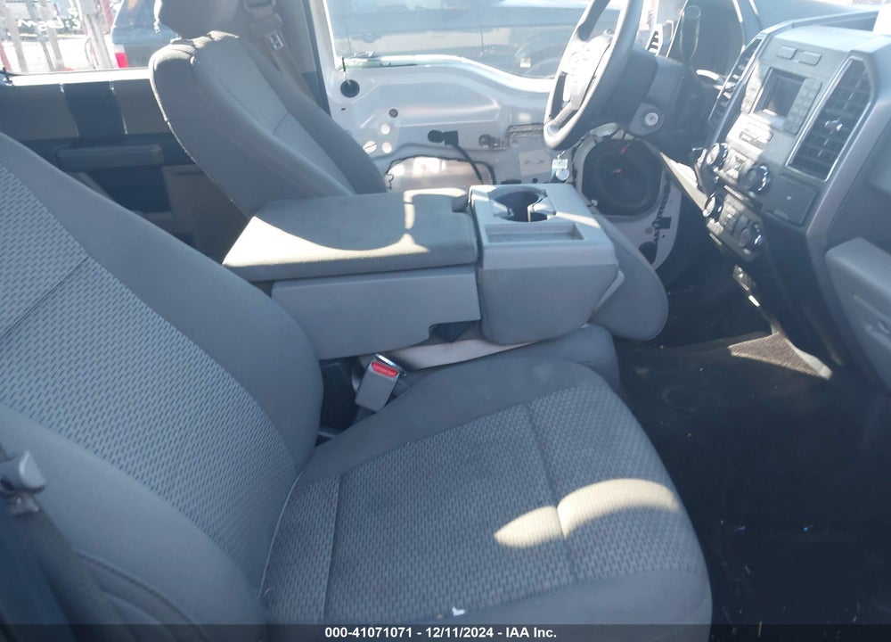 2017 FORD F-150 XLT VIN: 1FTEW1C88HFC37212