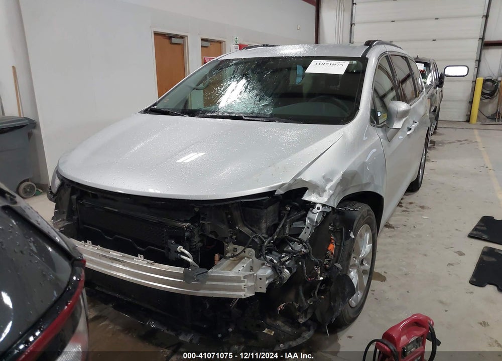 2022 CHRYSLER PACIFICA TOURING L AWD VIN: 2C4RC3BG6NR183833