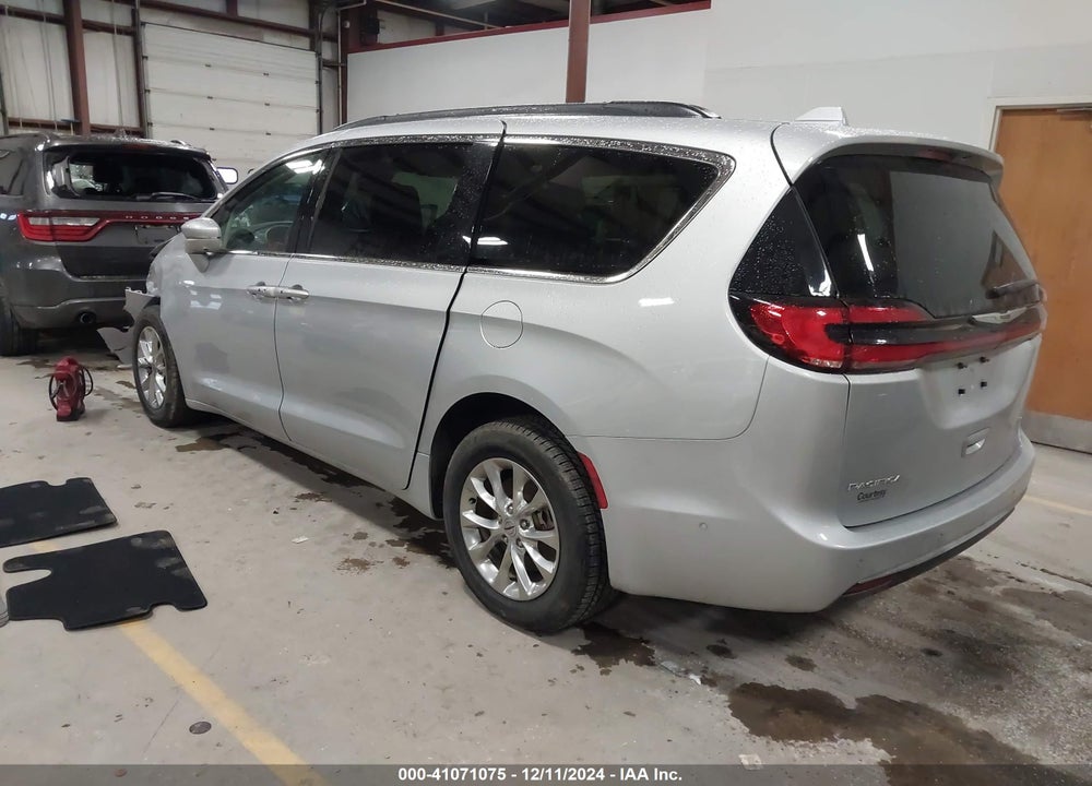 2022 CHRYSLER PACIFICA TOURING L AWD VIN: 2C4RC3BG6NR183833