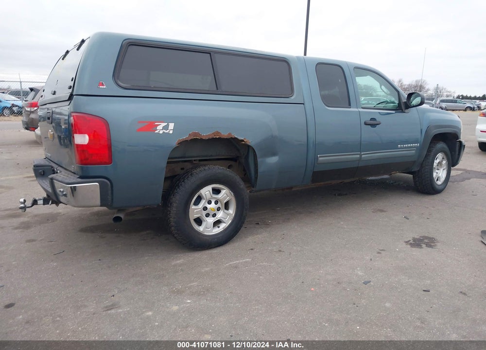 2009 CHEVROLET SILVERADO 1500 LT VIN: 1GCEK29009Z108562