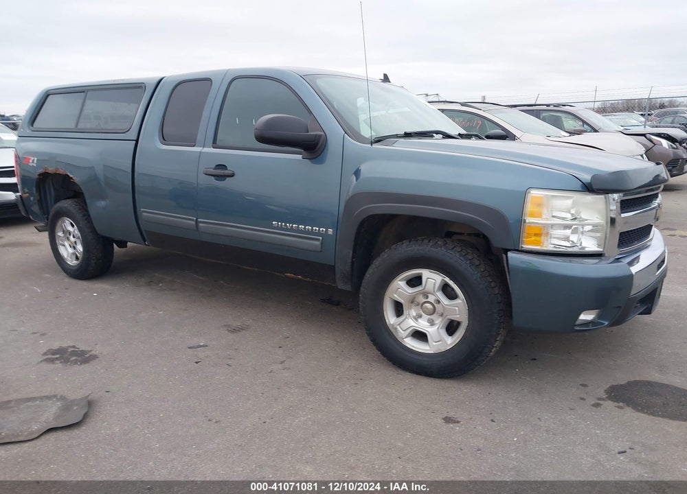 2009 CHEVROLET SILVERADO 1500 LT VIN: 1GCEK29009Z108562