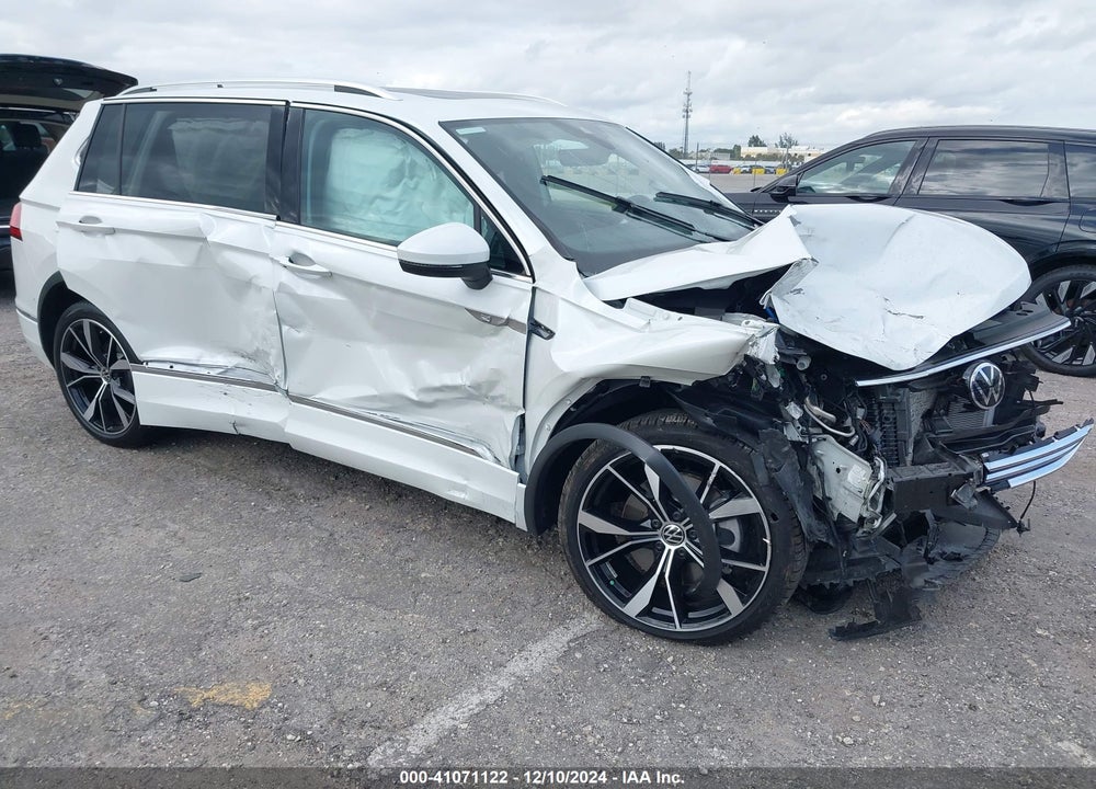 2023 VOLKSWAGEN TIGUAN 2.0T SEL R-LINE VIN: 3VV4B7AX3PM113448