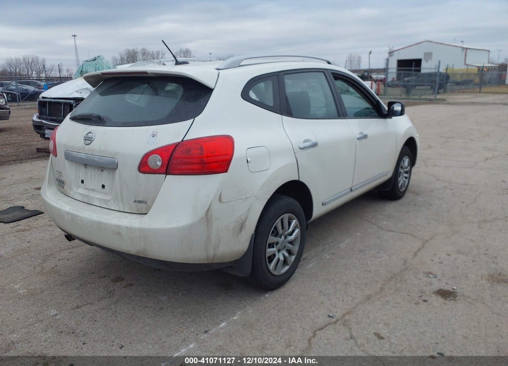 2015 NISSAN ROGUE SELECT S VIN: JN8AS5MV4FW257187