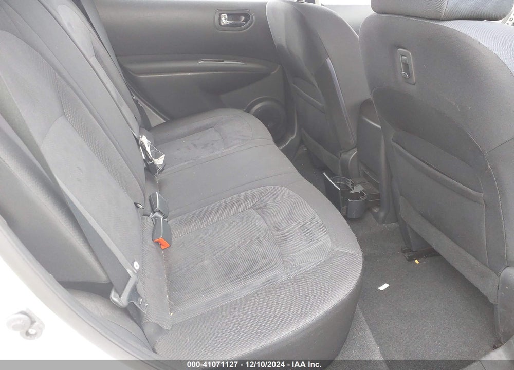2015 NISSAN ROGUE SELECT S VIN: JN8AS5MV4FW257187