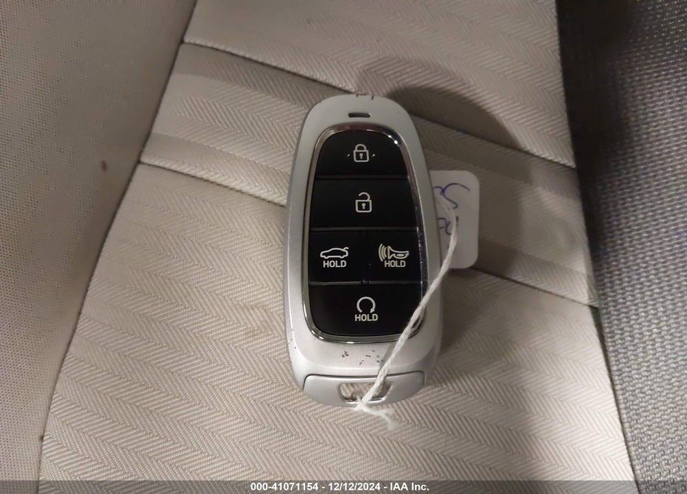 2023 HYUNDAI SONATA VIN: KMHL64JA0PA260456